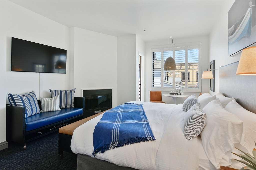 Отель Waters Edge Тибурон Номер фото